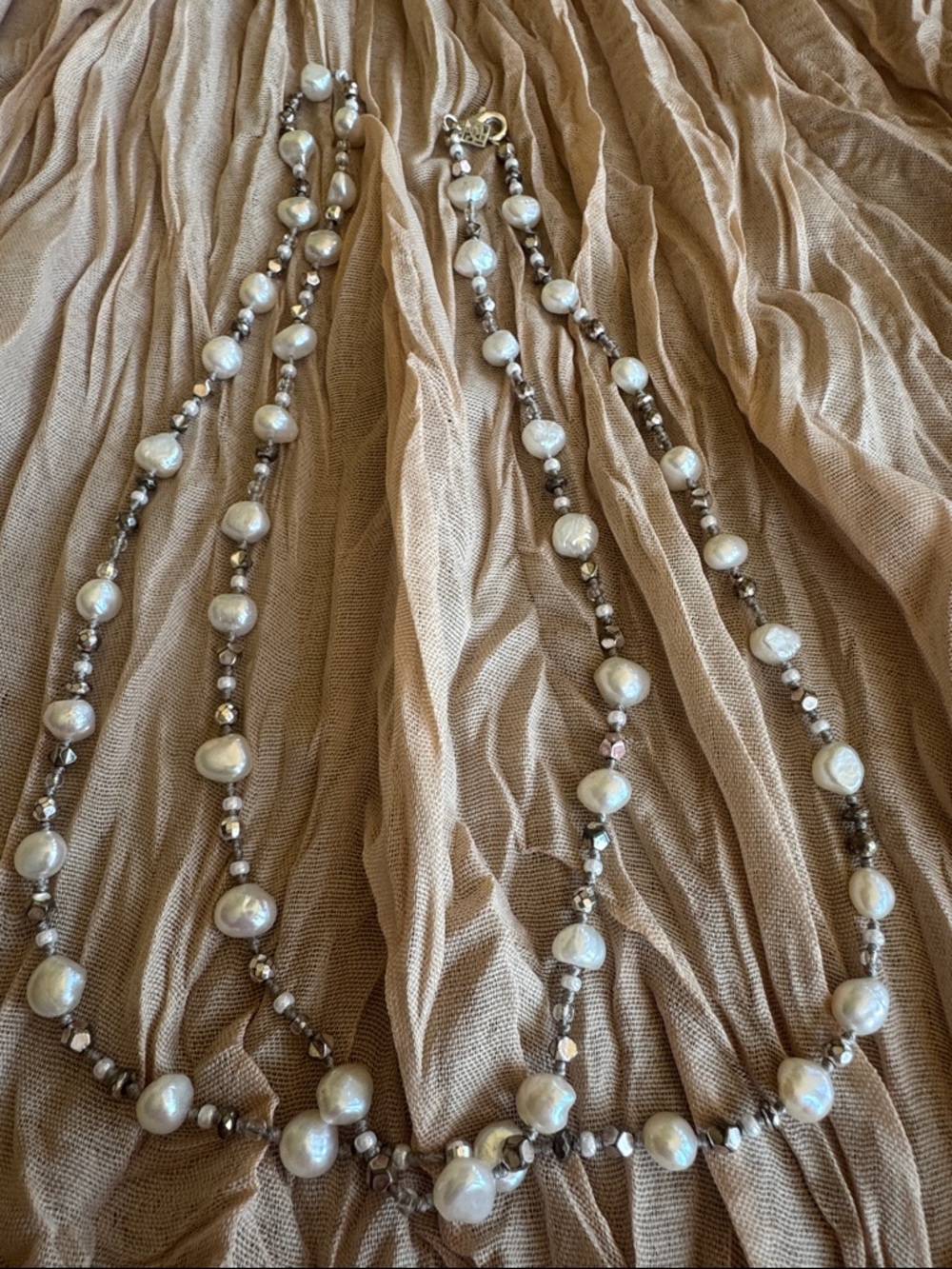 Grace and Heart Pearl and sterling silver Bead Long Necklace - White Pearls